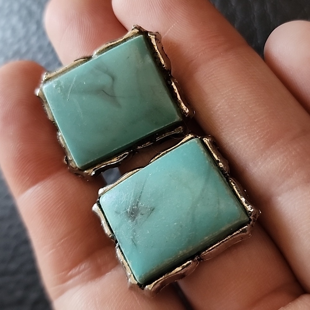 VTG Karu Arke' clip on earrings